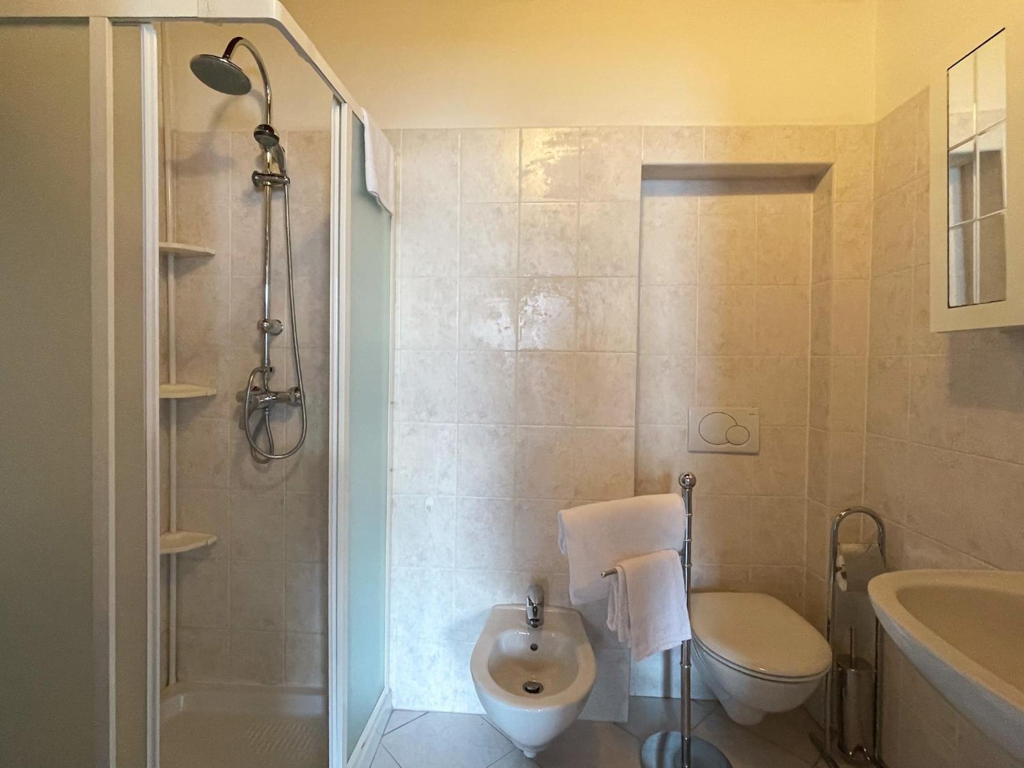 Oliveto Lario Renzo E Lucia Lake View Apartment מראה חיצוני תמונה